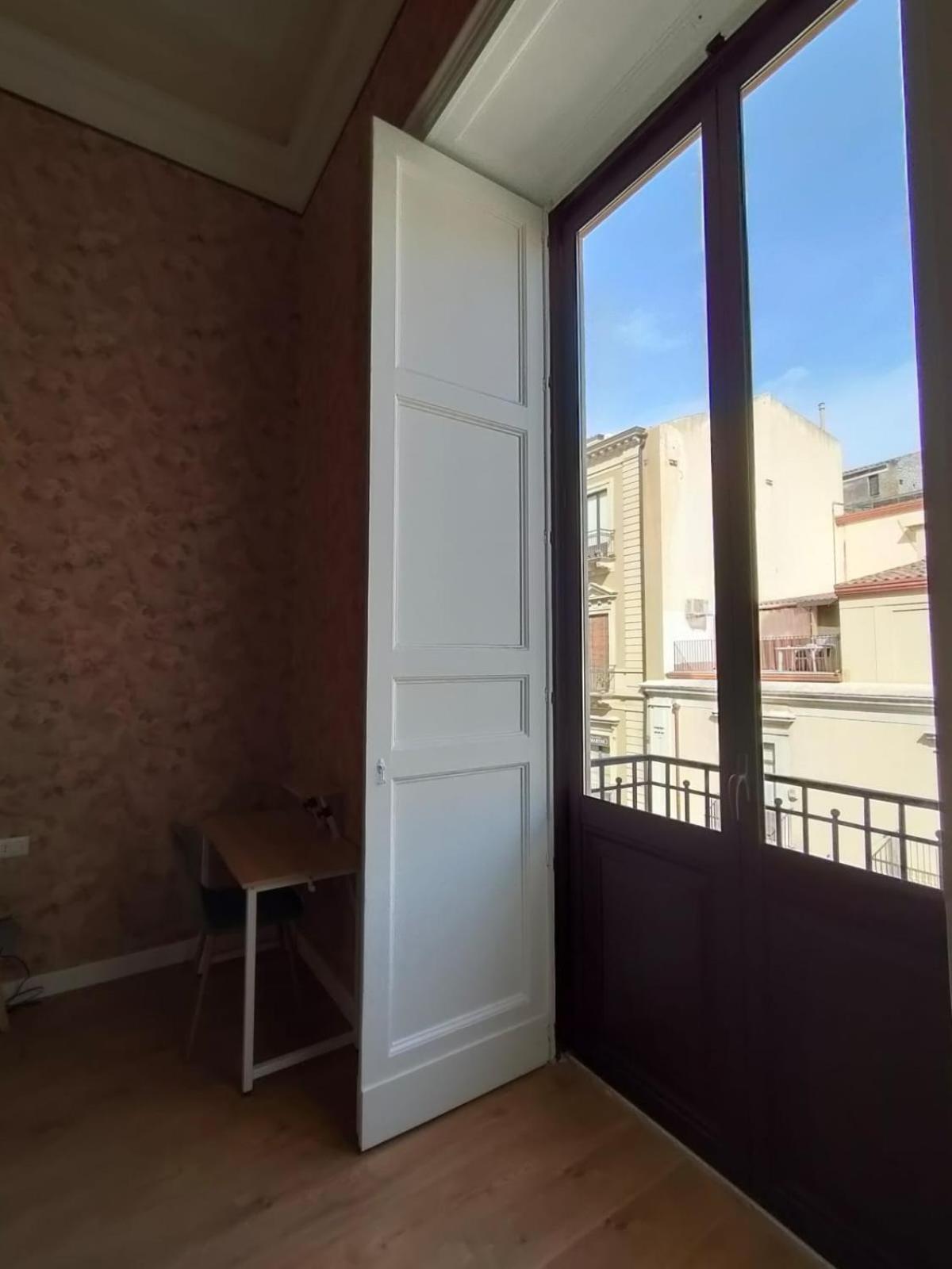 Hibiscus - Etnea Rooms كاتانيا المظهر الخارجي الصورة