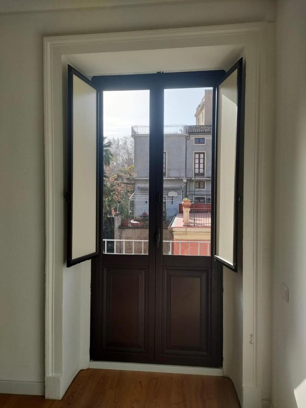 Hibiscus - Etnea Rooms كاتانيا المظهر الخارجي الصورة