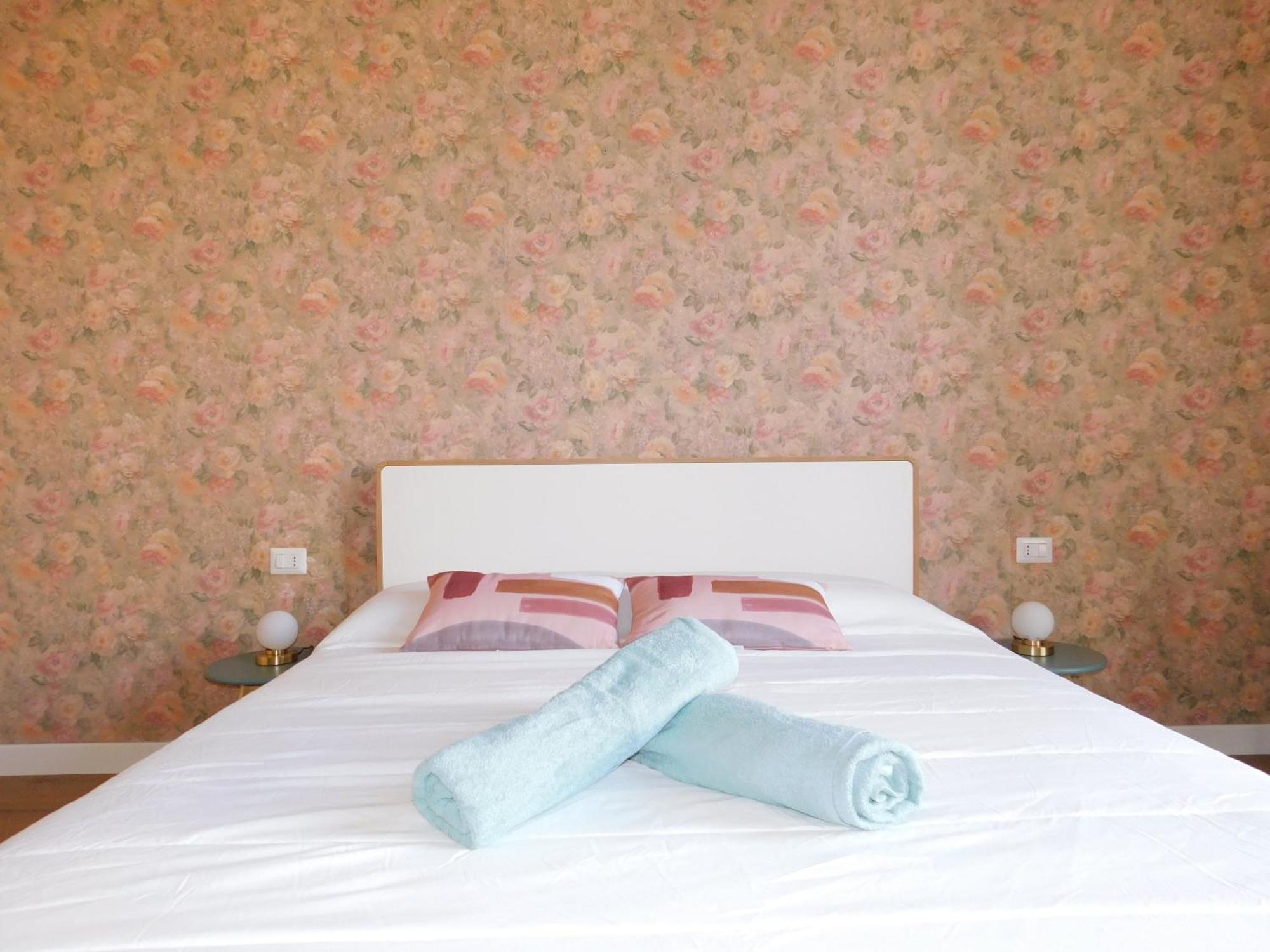 Hibiscus - Etnea Rooms كاتانيا المظهر الخارجي الصورة